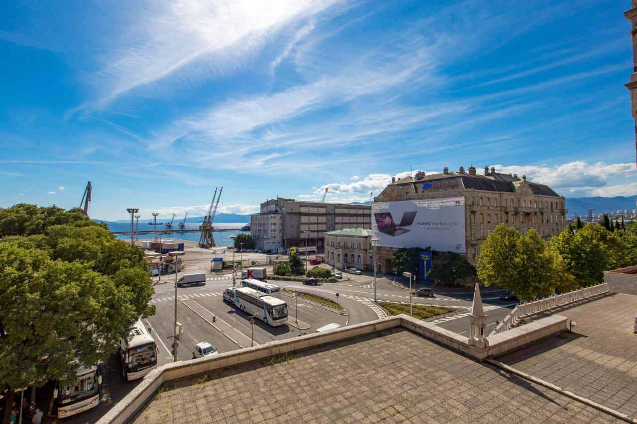 Apartments Harbour View Rijeka Eksteriør billede